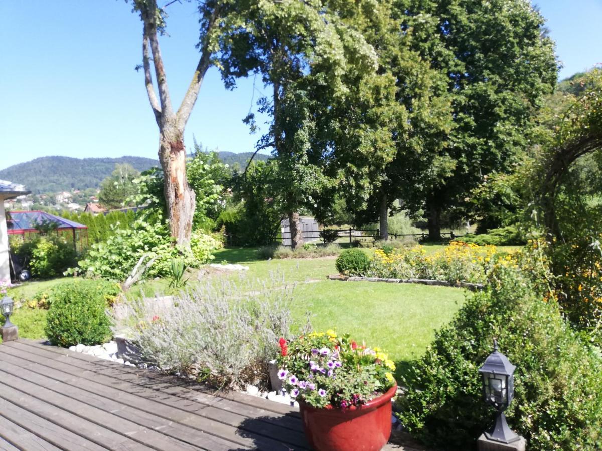 Chez Marlyse-Chambres Et Table D'Hotes Saint-Maurice-sur-Moselle Exterior photo